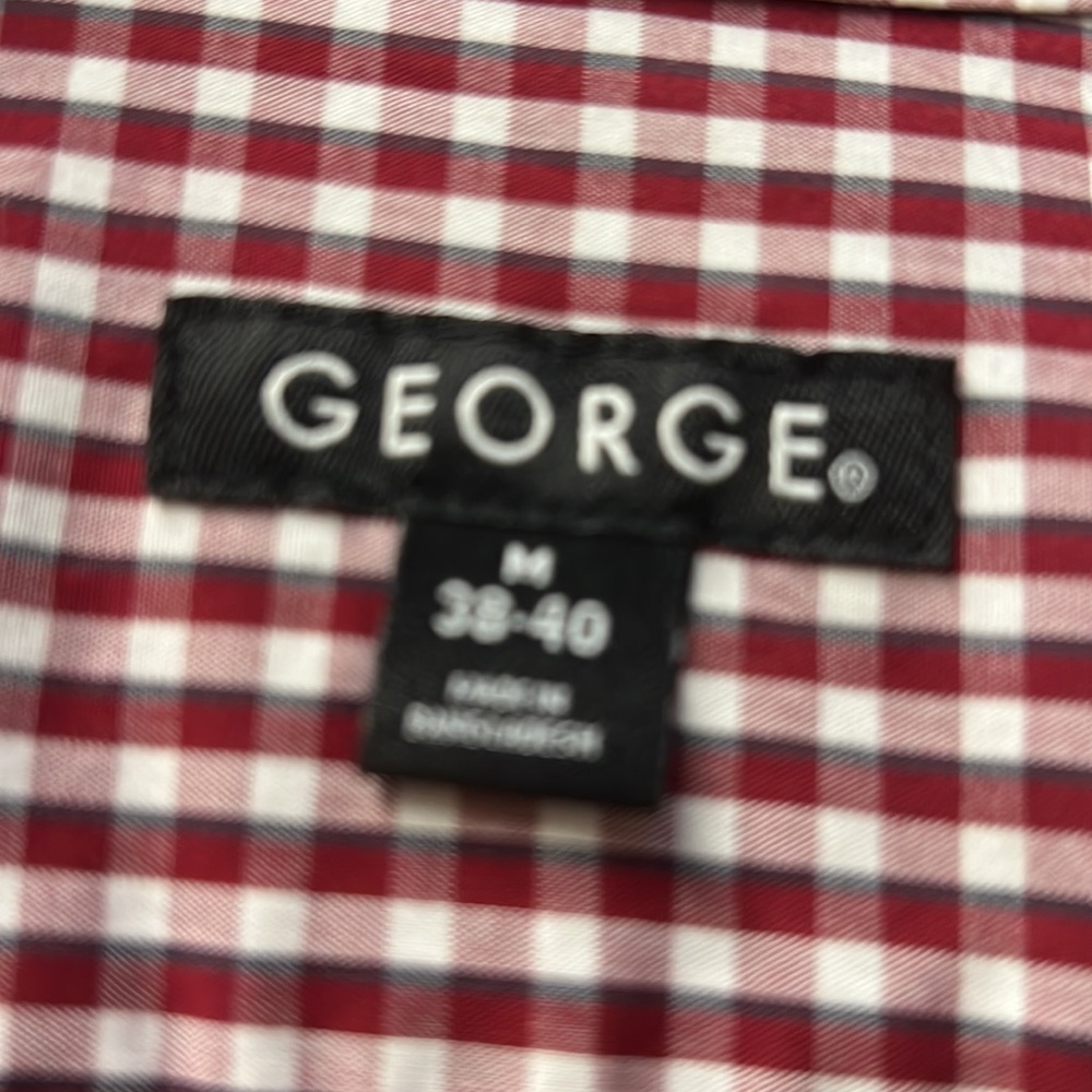 Button up - Picture 2 of 3